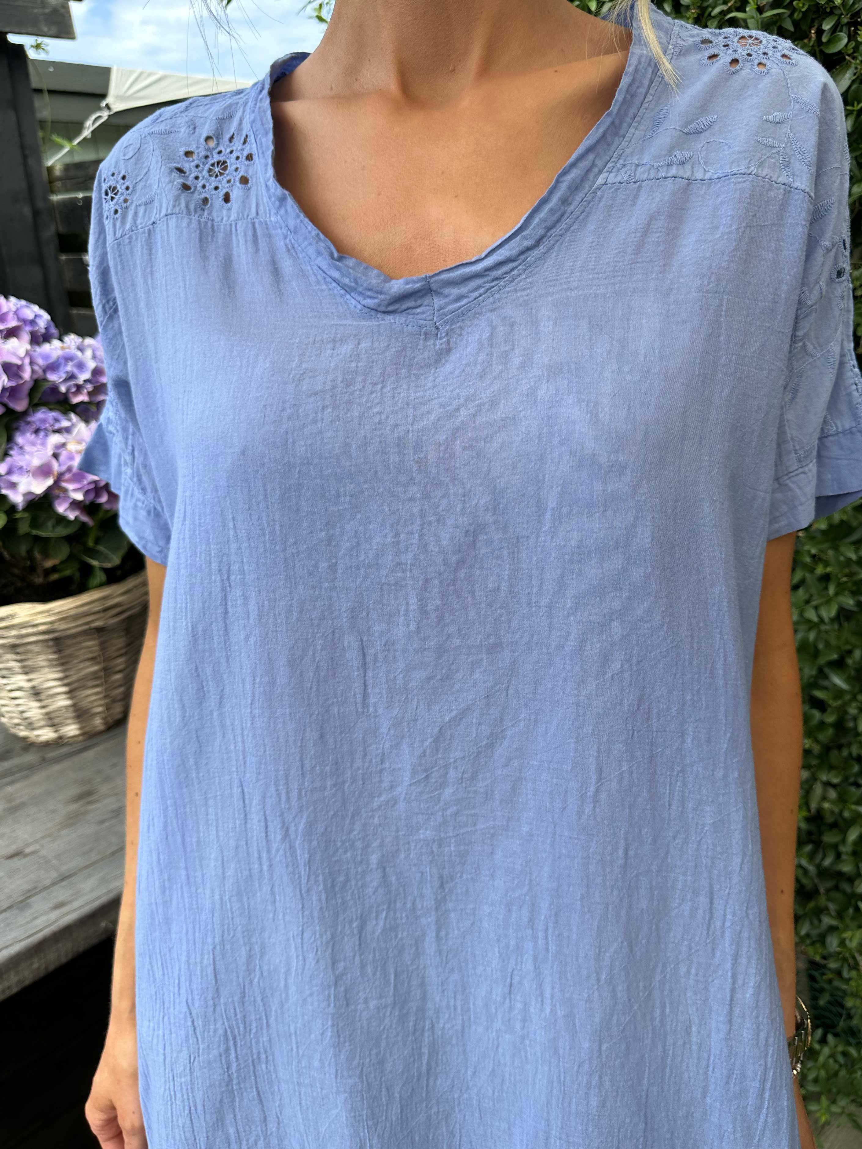 Bine - Enkel sommarklänning med broderi anglaise - Beige